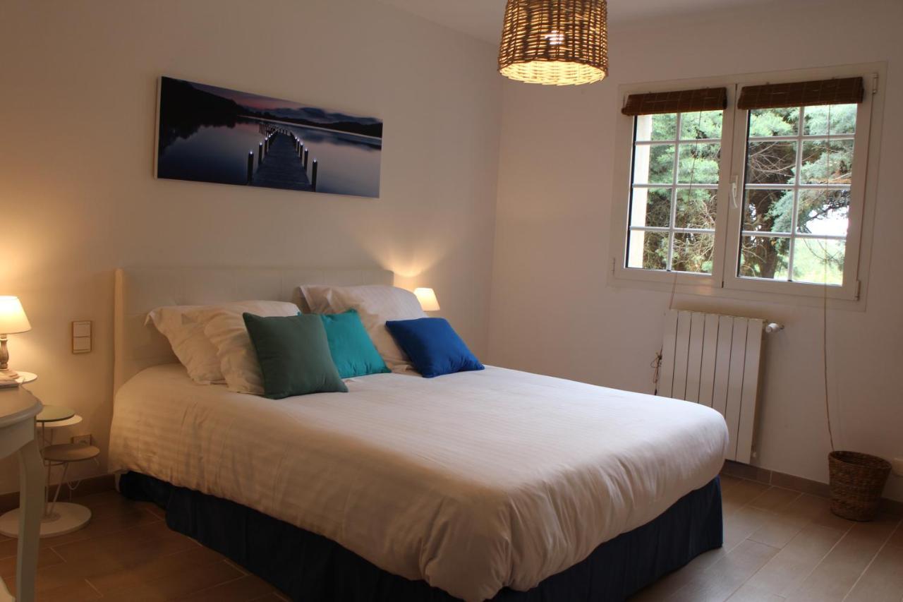 Le Chene Et L'Eau Bed & Breakfast Roquebrune-sur-Argens Exterior photo