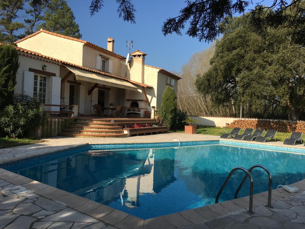 Le Chene Et L'Eau Bed & Breakfast Roquebrune-sur-Argens Exterior photo