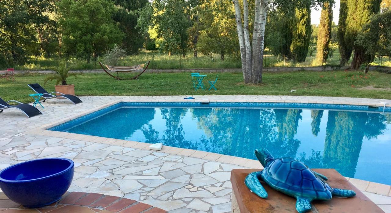 Le Chene Et L'Eau Bed & Breakfast Roquebrune-sur-Argens Exterior photo